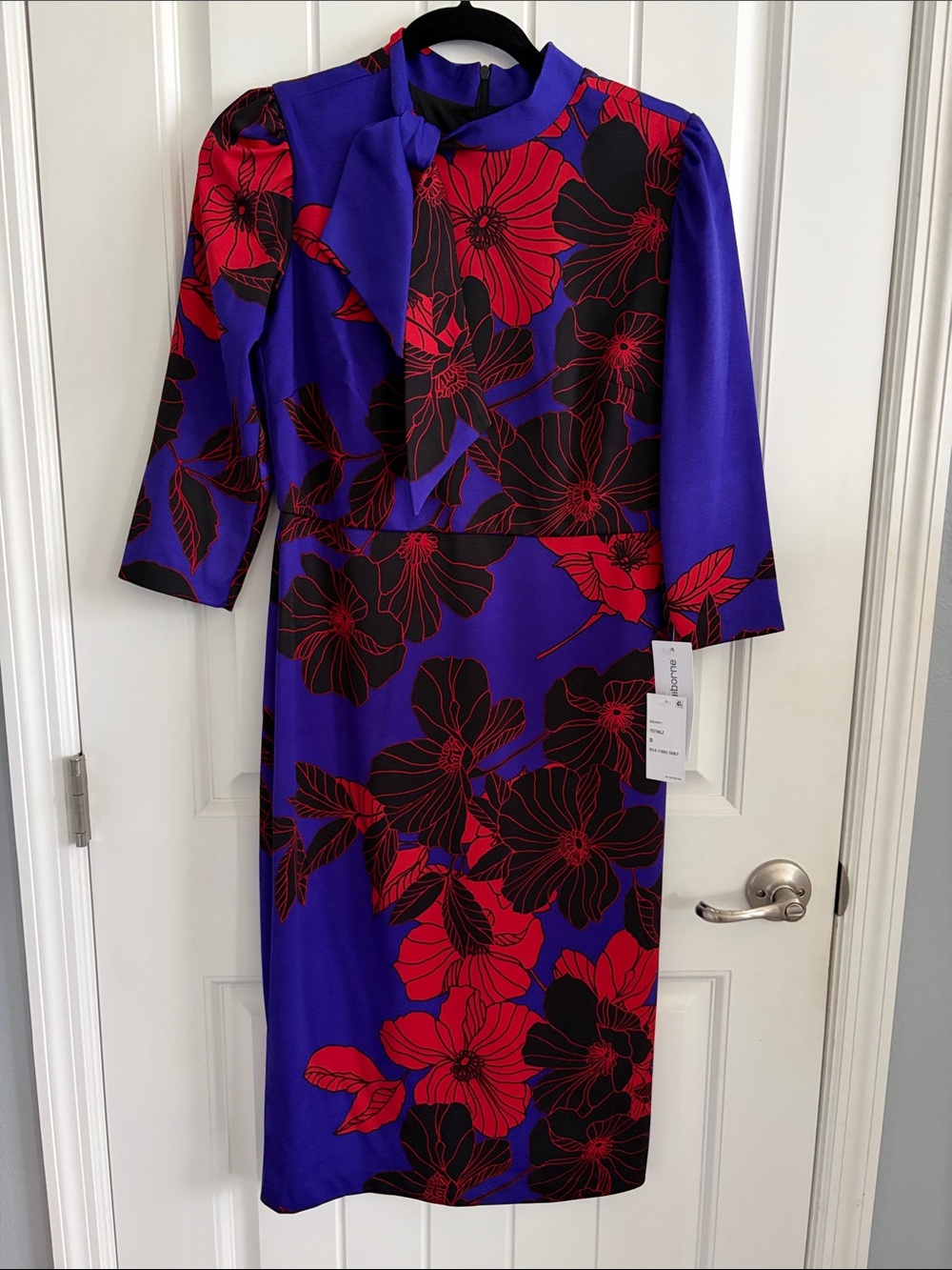 LIZ CLAIBORNE Bold Tropic Violet Floral Sheath Dress with Tie Neck SMALL